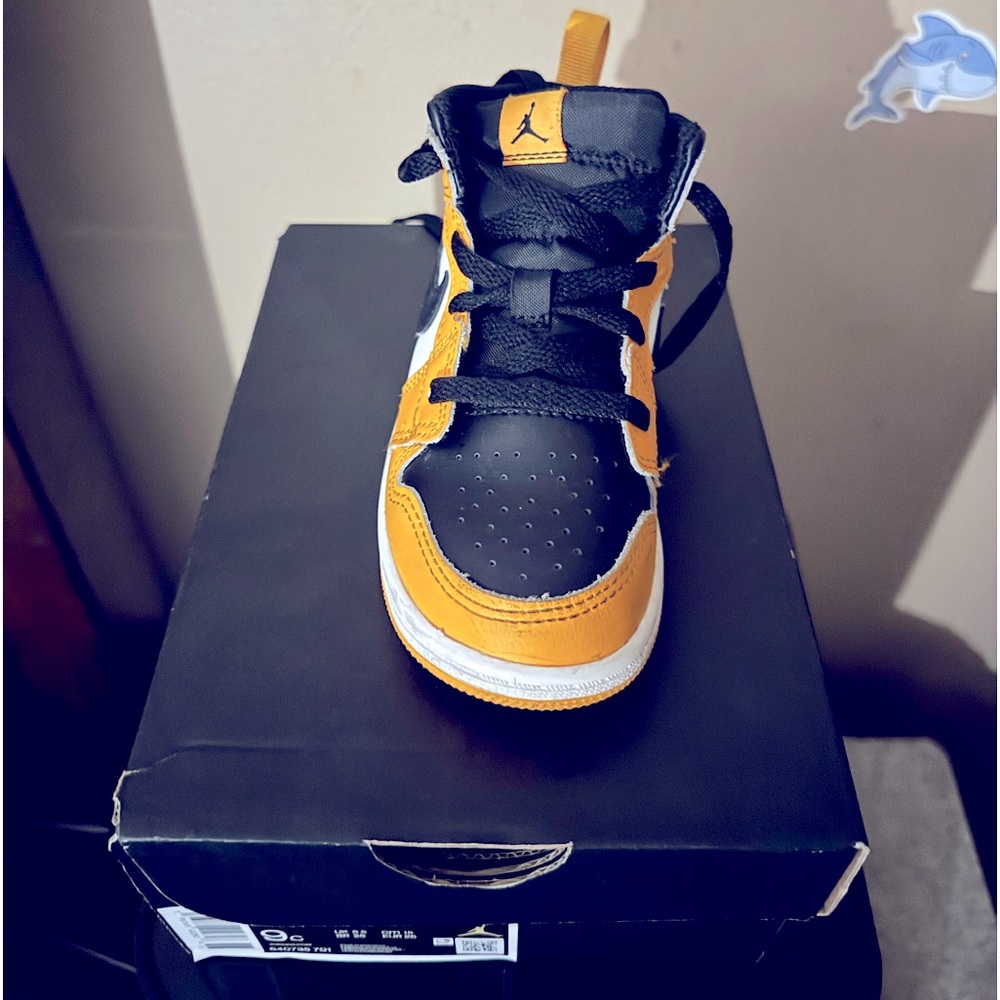 Retro Jordan 1 Mid size 9C toddler yellow black white